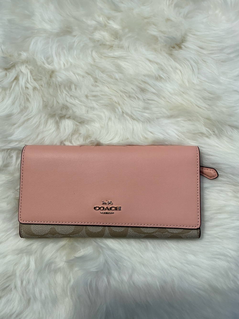 New Coach Blush Pink Continental Wallet with Signature Trim